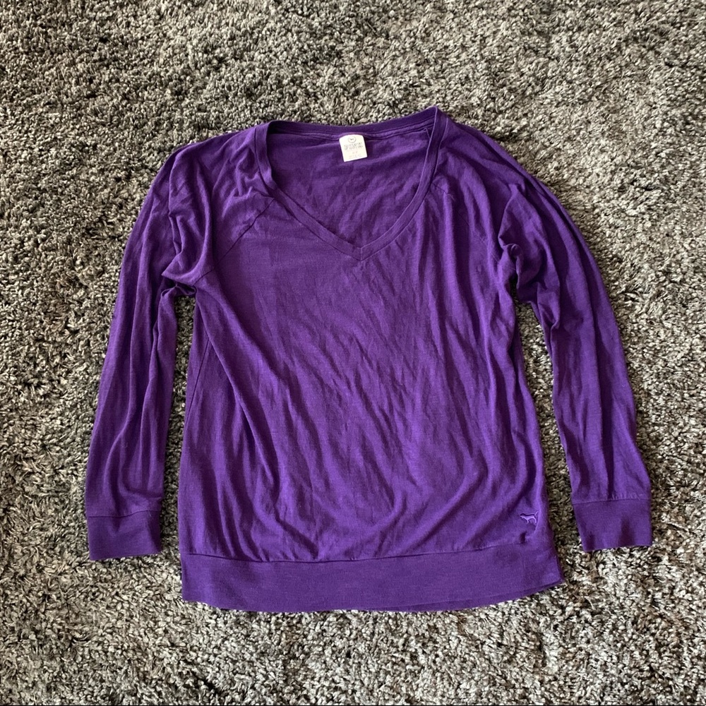 Pink Victoria’s Secret V Neck Long Sleeve (bin2)